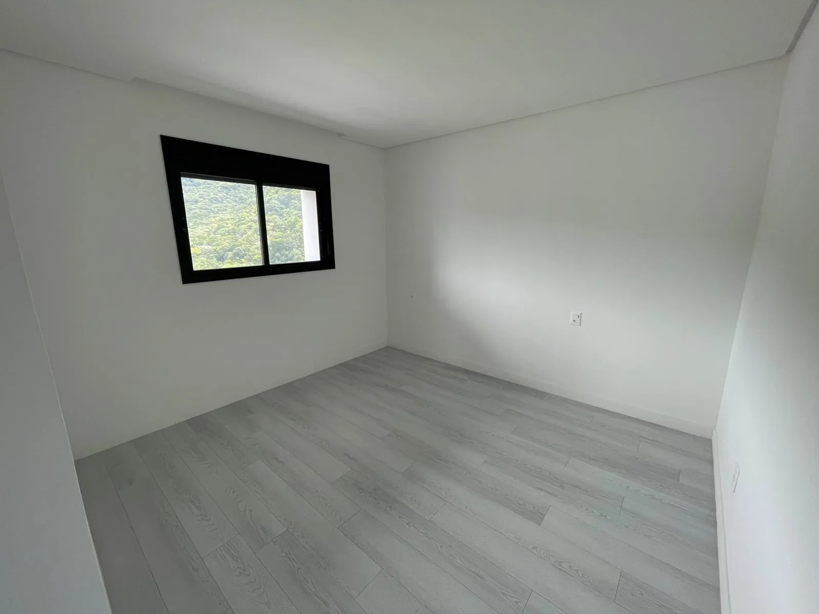 Apartamento 2 dormitórios (sendo 1 suíte) + 2 banheiros sociais à venda em Praia Brava, Itajaí, foto 2