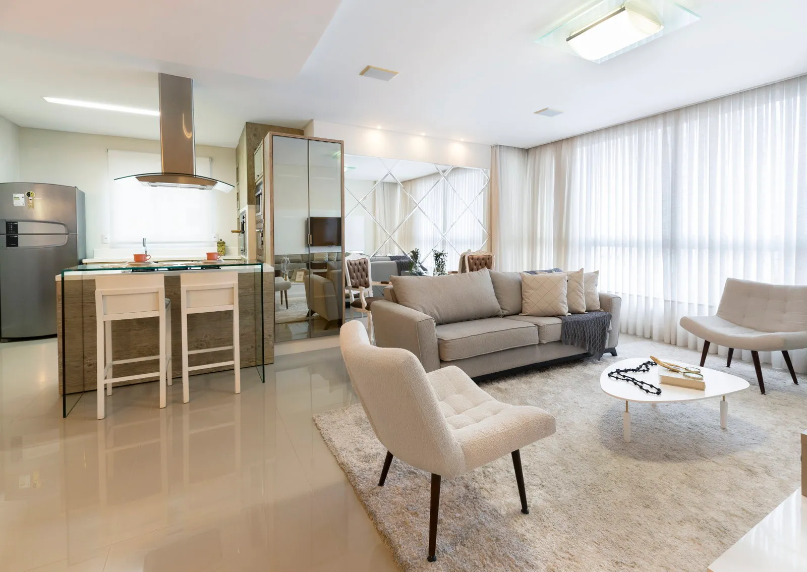 Apartamento 3 suítes + banheiro social à venda em Centro, Balneário Camboriú, foto 3