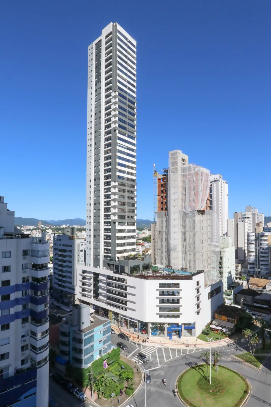 Apartamento 4 suítes à venda em Centro, Balneário Camboriú, foto 2
