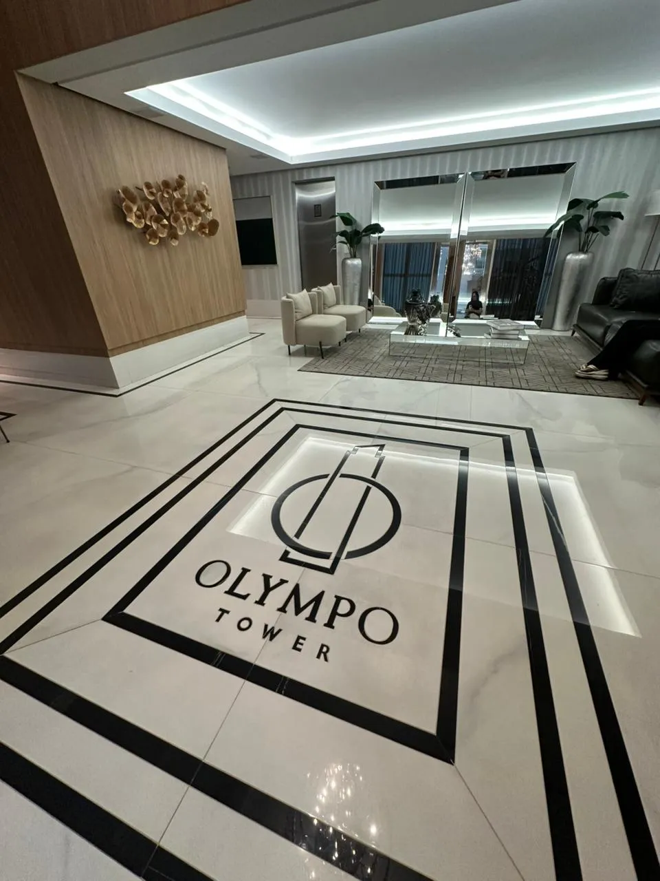 Apartamento 4 dormitórios (sendo 2 suítes) + banheiro social e lavabo à venda em Centro, Balneário Camboriú, foto 2
