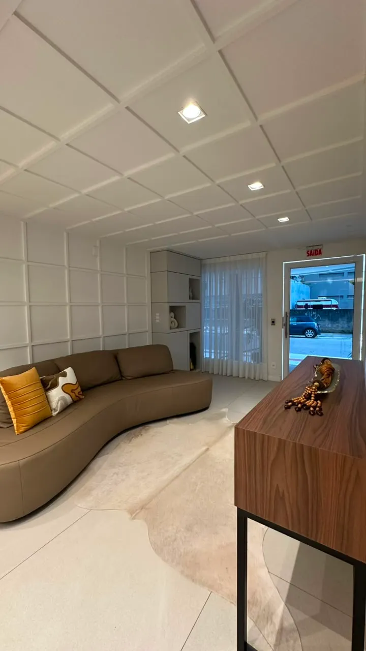 Apartamento 3 dormitórios (sendo 1 suíte) + 2 banheiros sociais à venda em Centro, Balneário Camboriú, foto 2