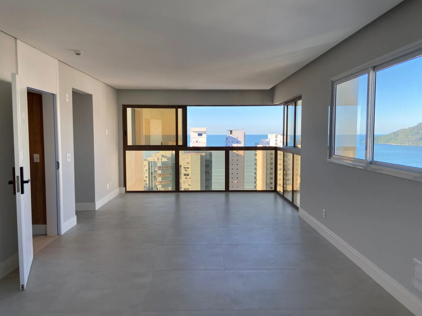 Apartamento 3 suítes + lavabo à venda em Centro, Balneário Camboriú, foto 2