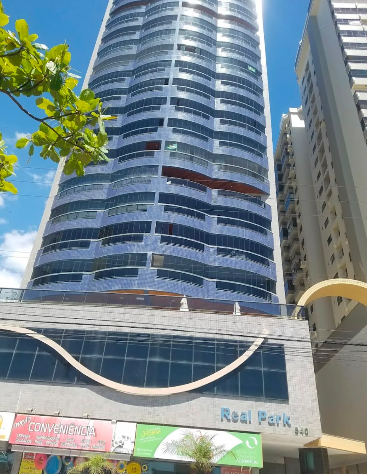 Apartamento 3 dormitórios (sendo 1 suíte) + 2 banheiros sociais à venda em Centro, Balneário Camboriú, foto 2