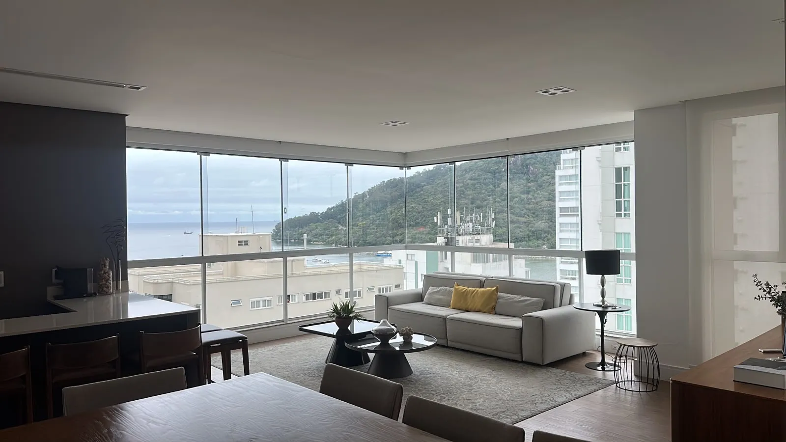 Apartamento 3 suítes + banheiro social à venda em Barra Sul, Balneário Camboriú, foto 2