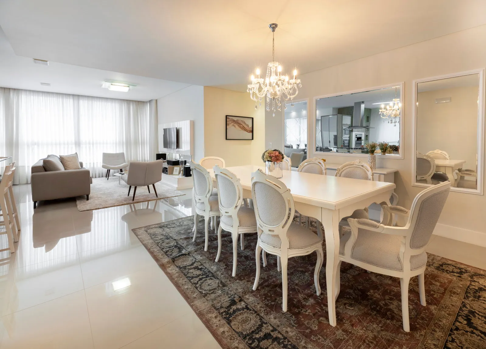 Apartamento 3 suítes + banheiro social à venda em Centro, Balneário Camboriú, foto 2