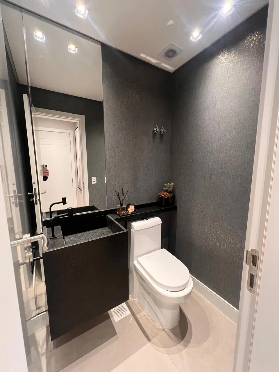 Apartamento 2 dormitórios + 2 banheiros à venda em Centro, Itajaí, foto 3