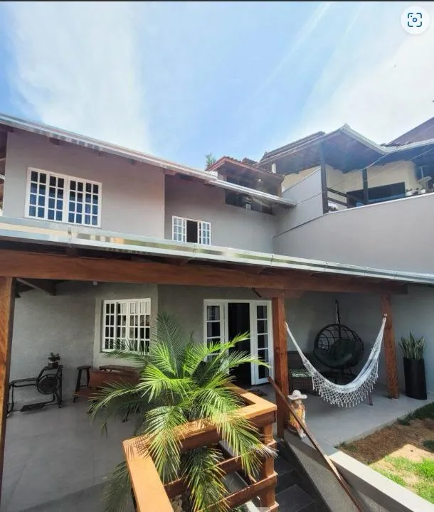 Casa 3 dormitórios (sendo 1 suíte) + banheiro social e lavabo à venda em Ariribá, Balneário Camboriú, foto 2
