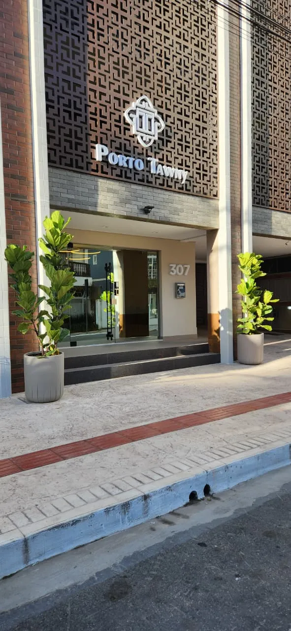 Apartamento 4 dormitórios (sendo 2 suítes) + banheiro social à venda em Centro, Balneário Camboriú