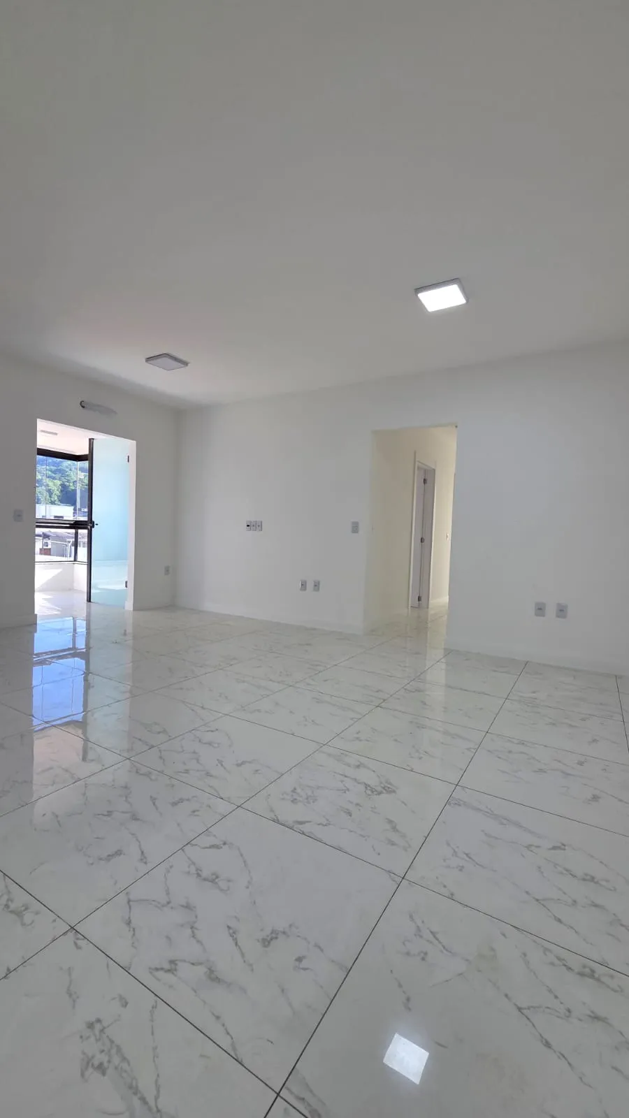 Apartamento 2 dormitórios + 1 banheiro à venda em Bairro Fazenda, Itajaí, foto 2