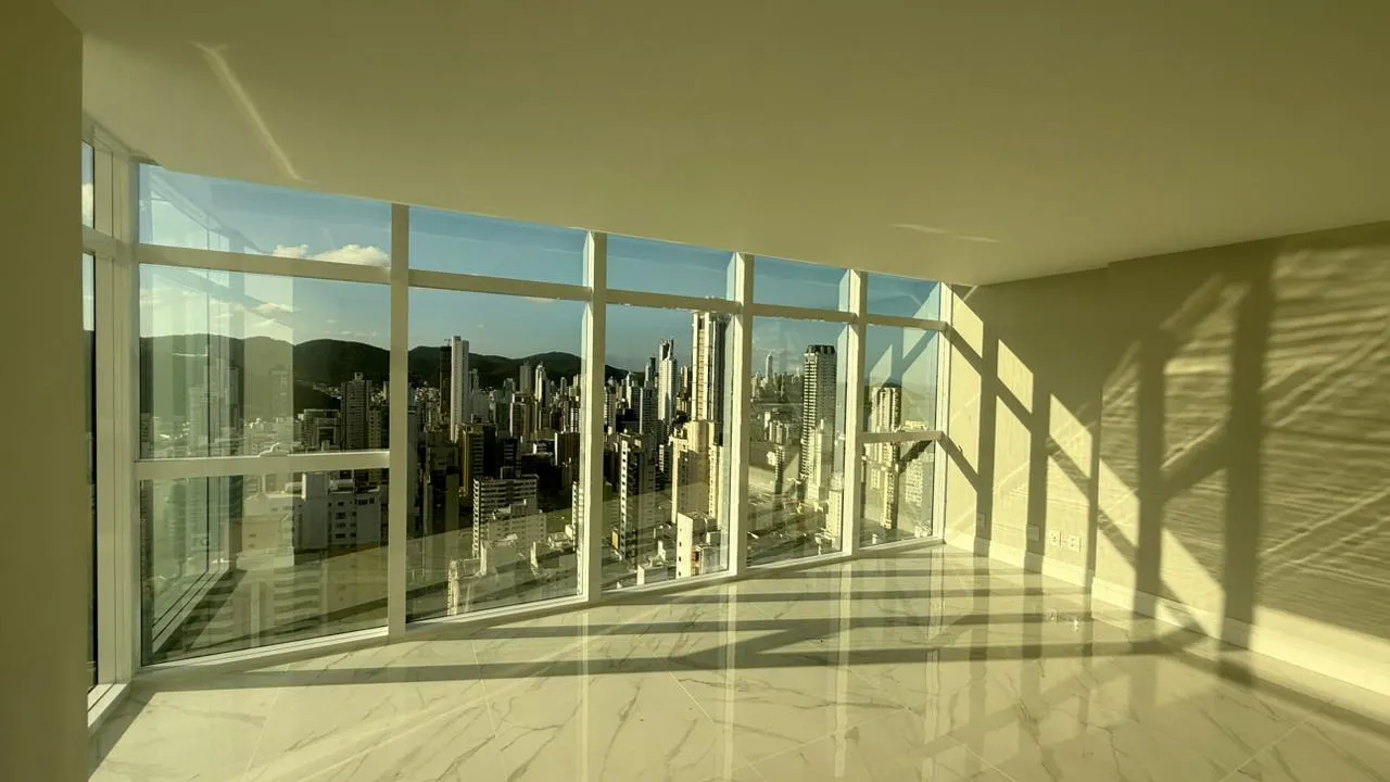 Apartamento 3 suítes + lavabo à venda em Centro, Balneário Camboriú