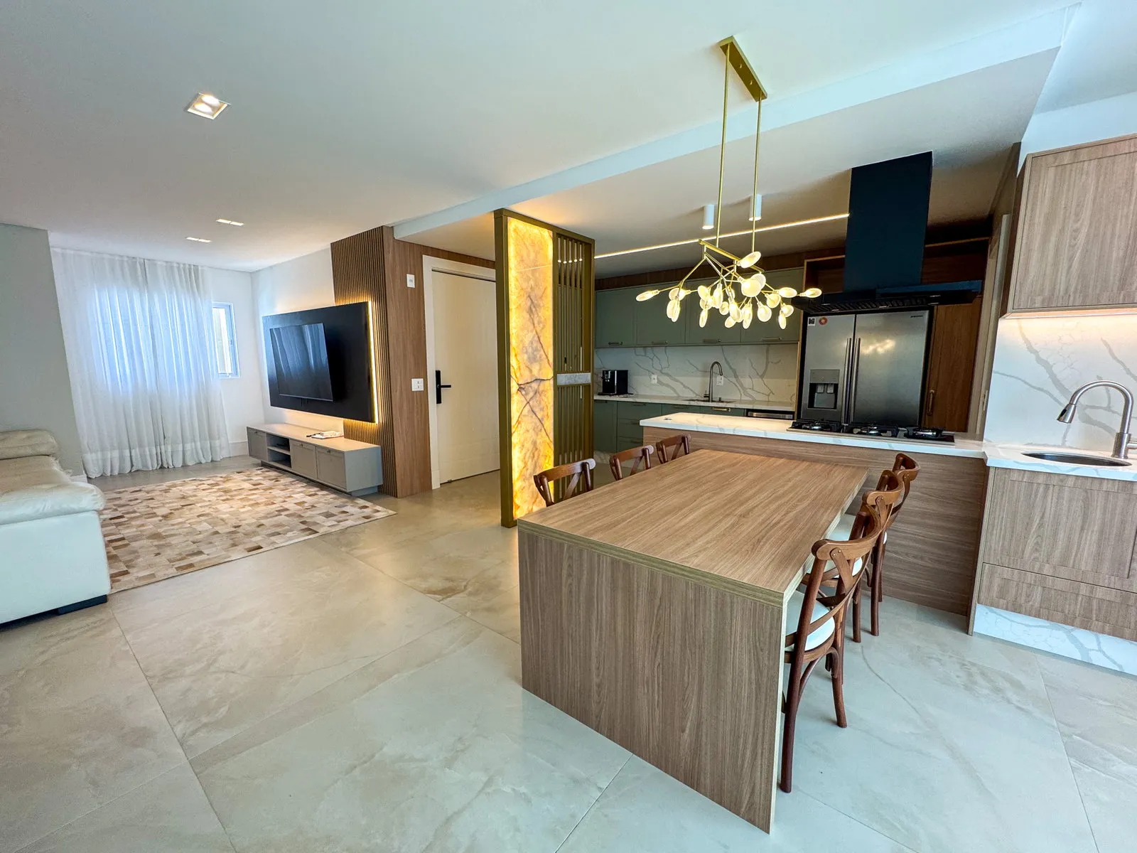Apartamento 3 suítes + lavabo à venda em Centro, Balneário Camboriú
