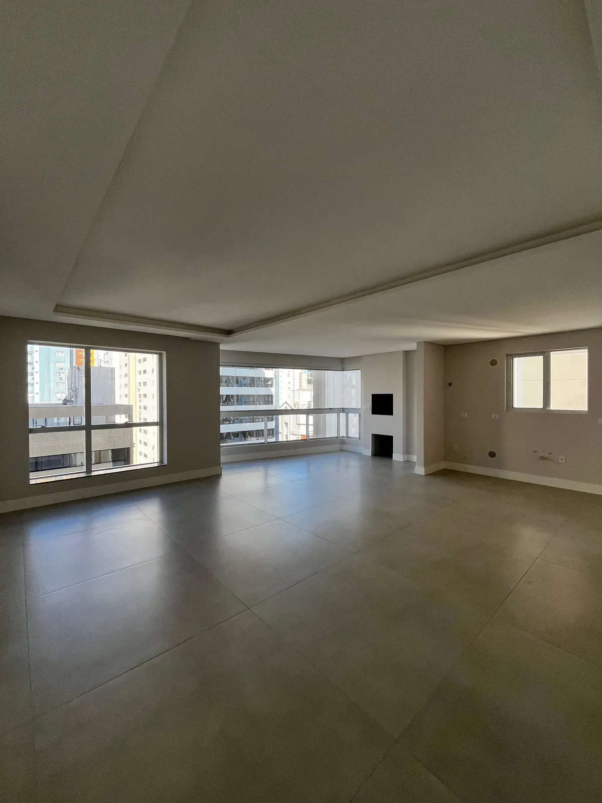 Apartamento 4 suítes + banheiro social à venda em Centro, Balneário Camboriú, foto 3