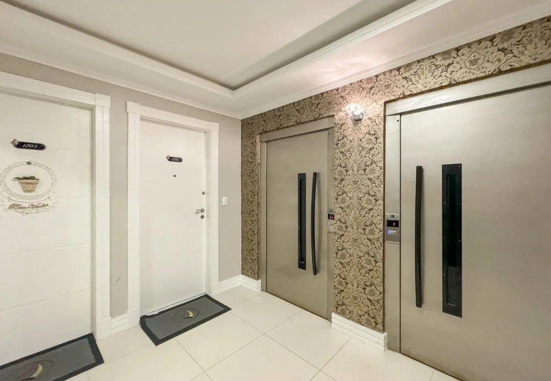 Apartamento 3 dormitórios (sendo 1 suíte) + lavabo à venda em Centro, Balneário Camboriú, foto 2