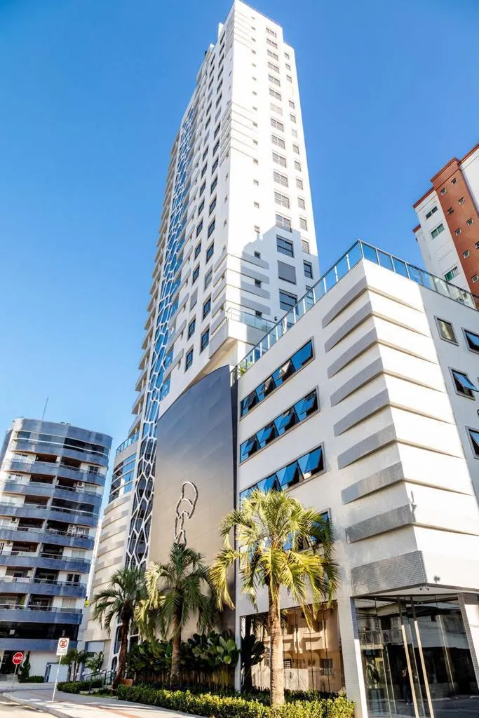 Apartamento 4 suítes + lavabo à venda em Centro, Balneário Camboriú