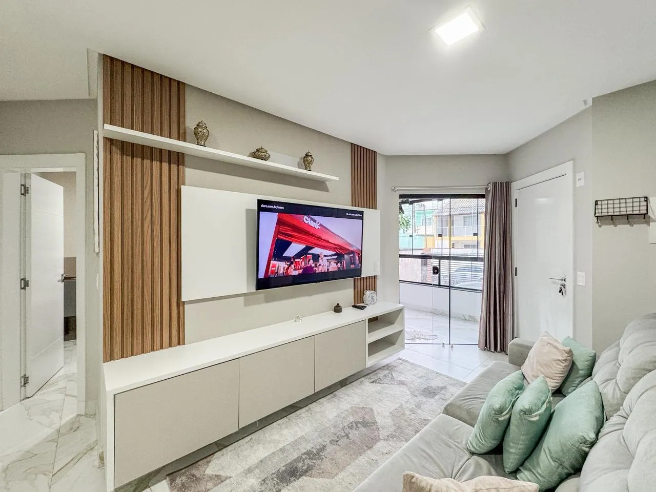 Apartamento 2 dormitórios (sendo 1 suíte) + banheiro social à venda em Centro, Balneário Camboriú, foto 3