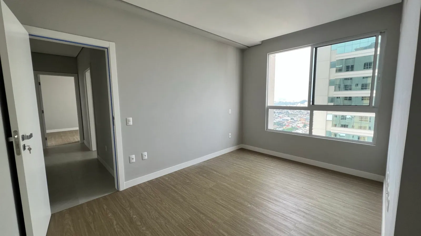 Apartamento 4 dormitórios (sendo 2 suítes) + lavabo à venda em Centro, Balneário Camboriú, foto 3