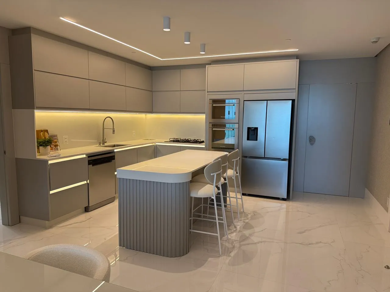 Apartamento 4 suítes + lavabo à venda em Centro, Balneário Camboriú, foto 3