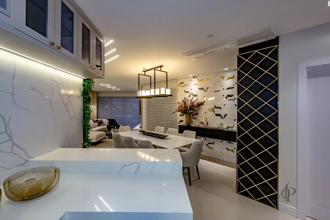 Apartamento 4 suítes + banheiro social e lavabo à venda em Centro, Balneário Camboriú, foto 3
