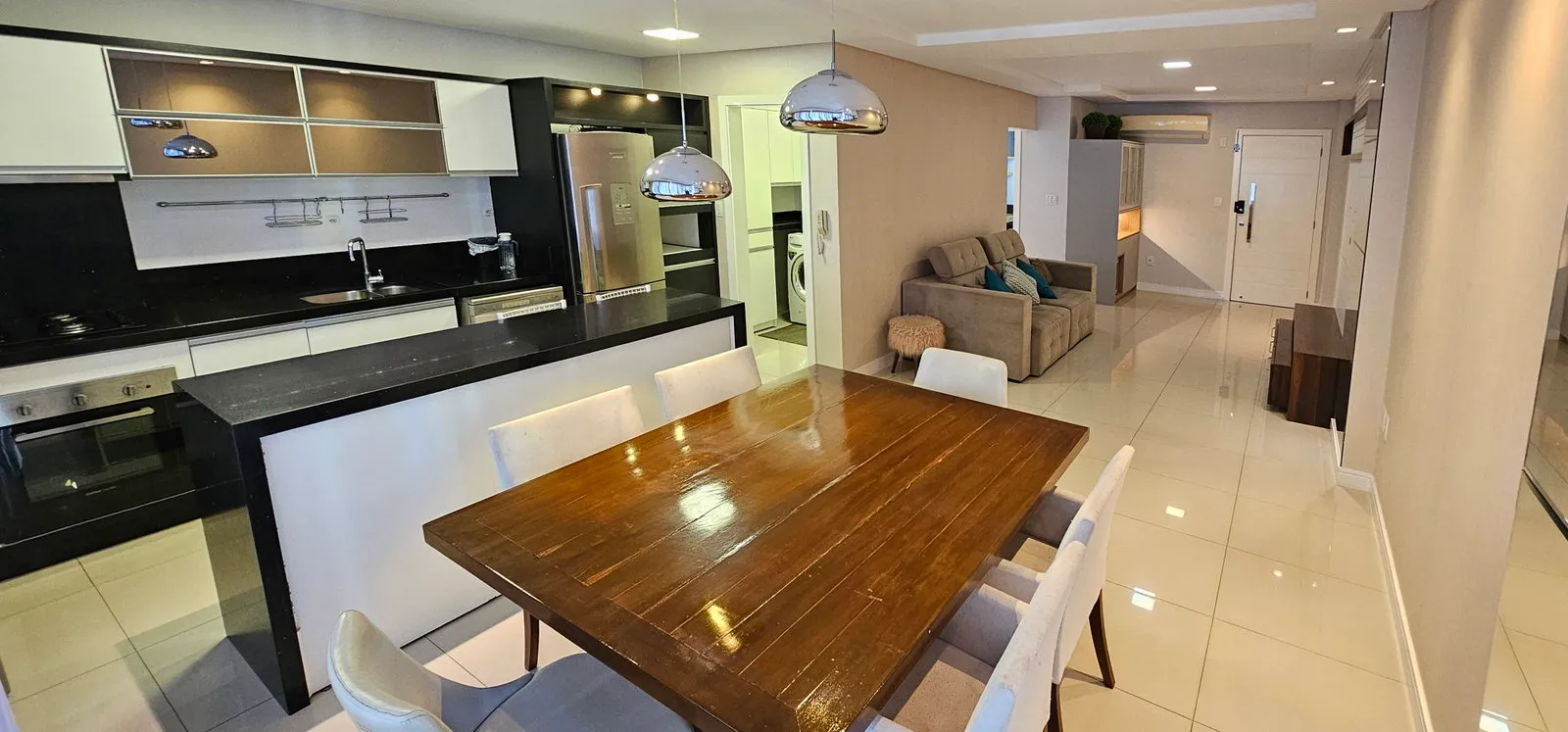 Apartamento 3 dormitórios (sendo 1 suíte) + 2 banheiros sociais à venda em Centro, Balneário Camboriú, foto 2