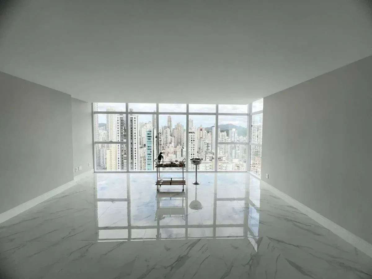 Apartamento 3 suítes + banheiro social à venda em Centro, Balneário Camboriú, foto 3