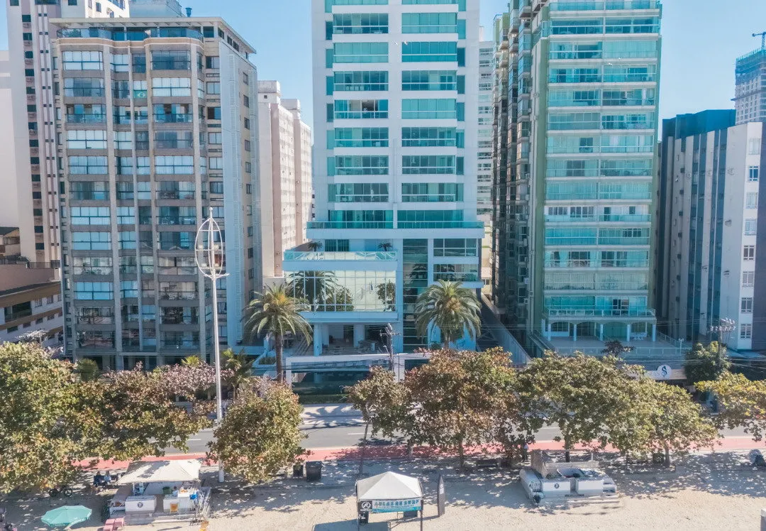 Apartamento 3 suítes + banheiro social à venda em Centro, Balneário Camboriú, foto 3
