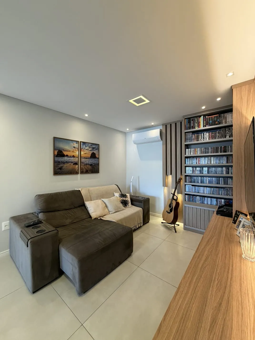Apartamento 2 dormitórios (sendo 1 suíte) + banheiro social à venda em Vila Operária, Itajaí, foto 3