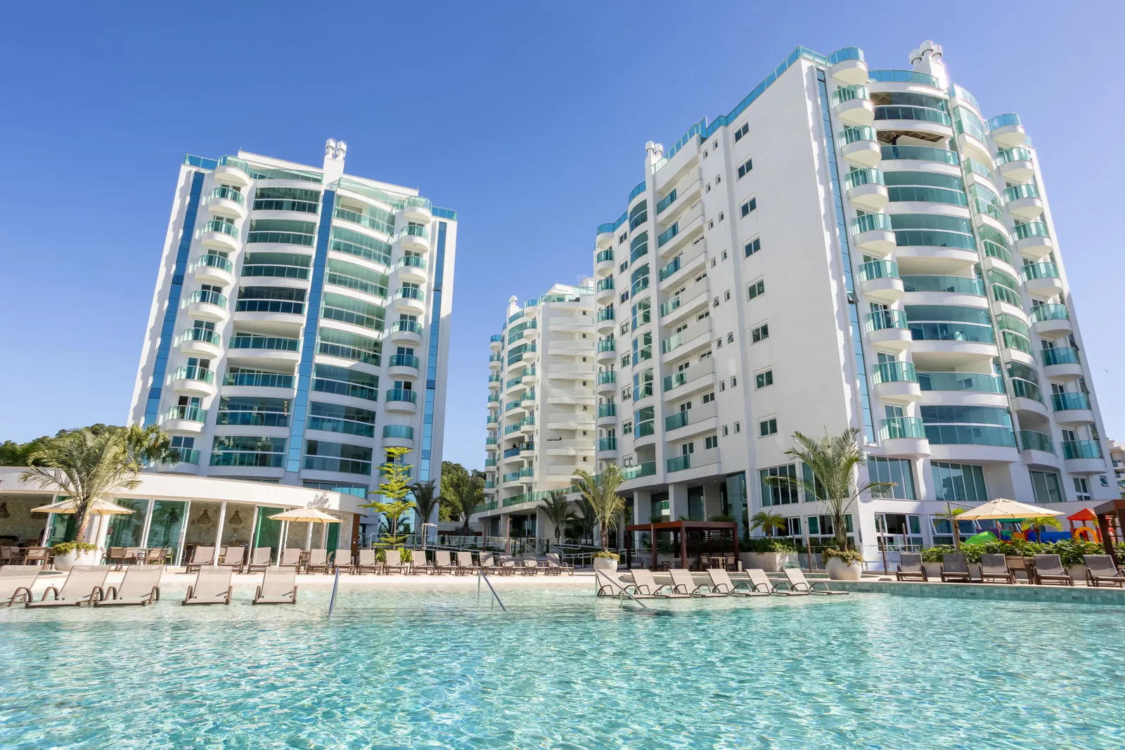 Apartamento 4 suítes + banheiro social à venda em Praia Brava, Itajaí, foto 2
