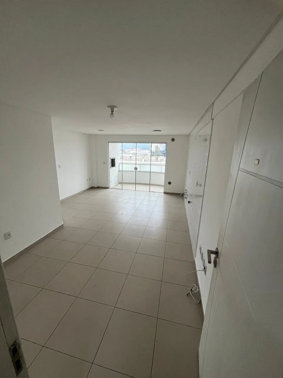 Apartamento 2 dormitórios (sendo 1 suíte) + banheiro social à venda em Centro, Balneário Camboriú, foto 2
