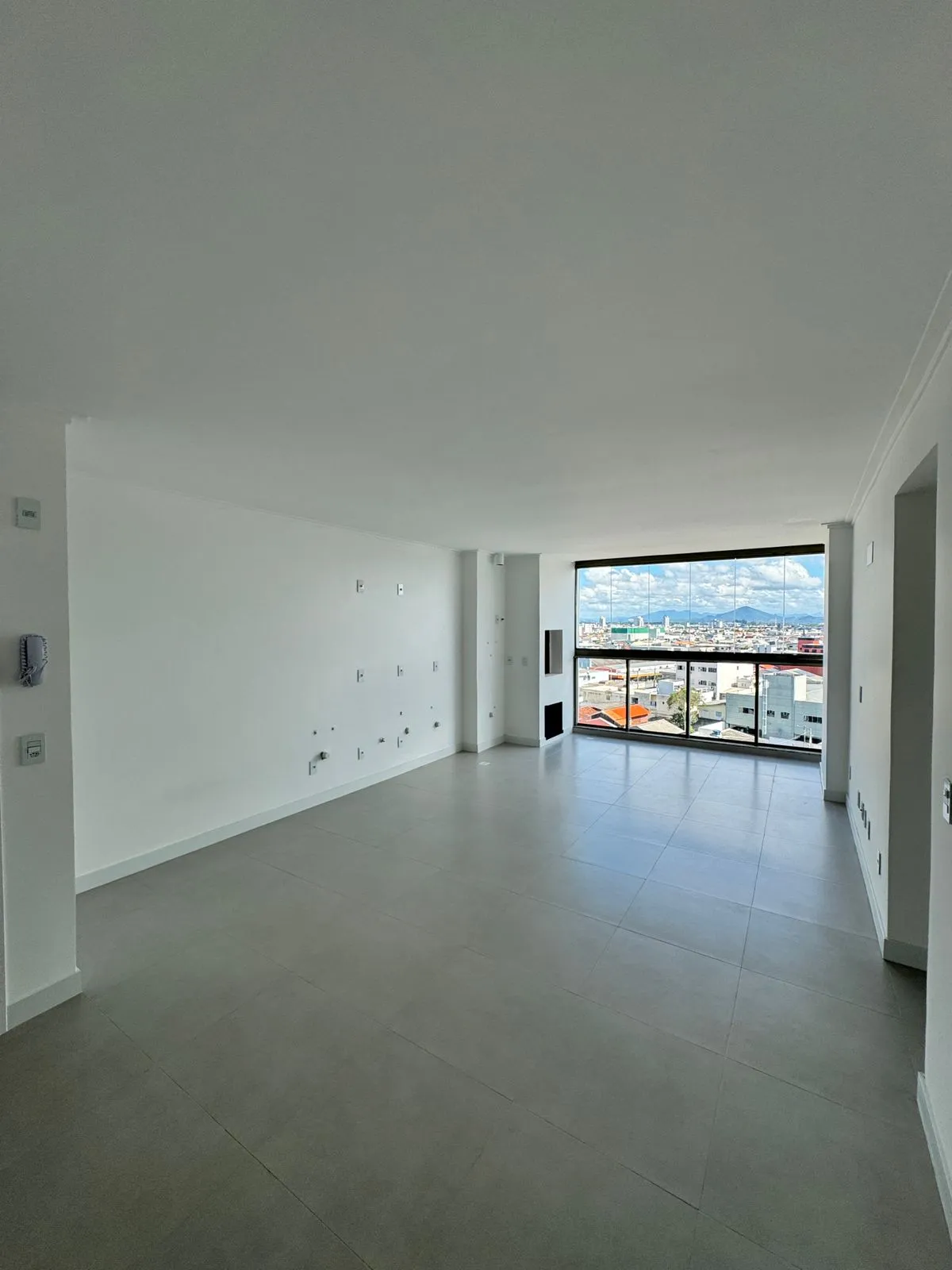 Apartamento 3 dormitórios (sendo 1 suíte) + banheiro social à venda em São Vicente, Itajaí
