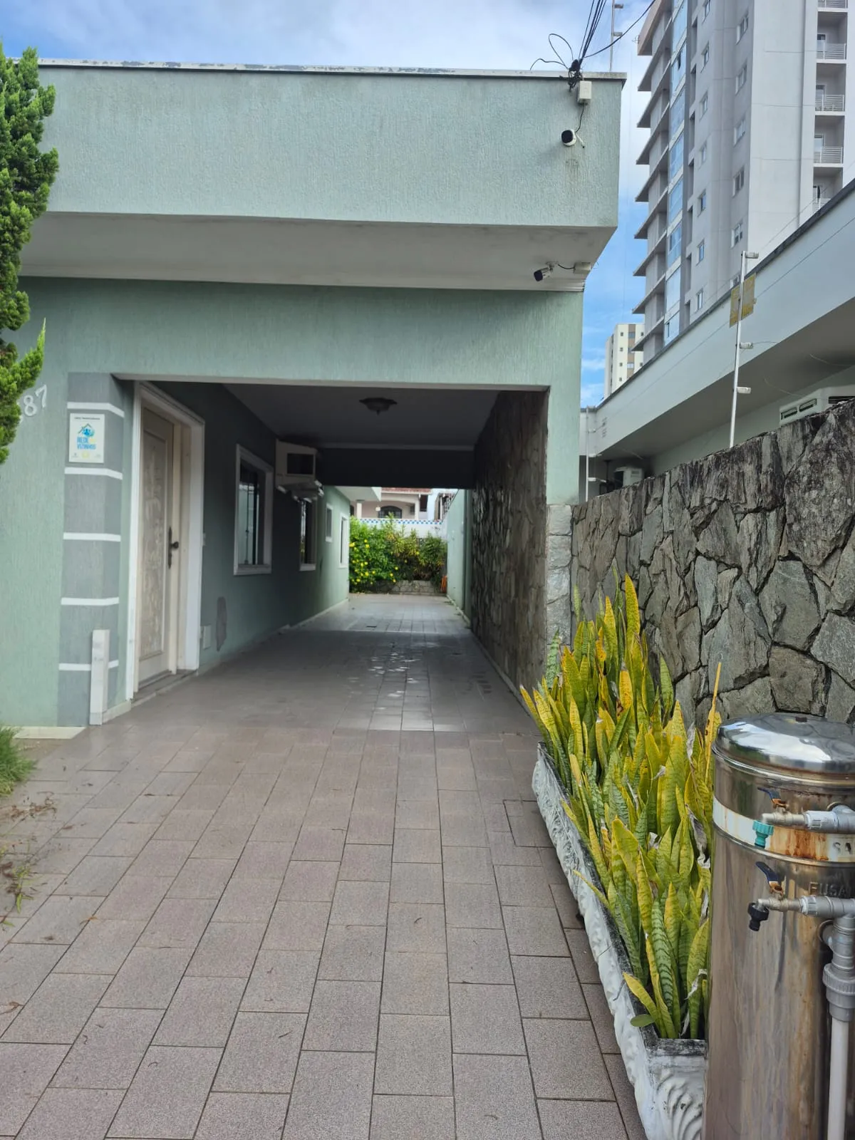 Casa 3 dormitórios (sendo 2 suítes) + 2 banheiros sociais à venda em Sao Joao, Itajaí, foto 2