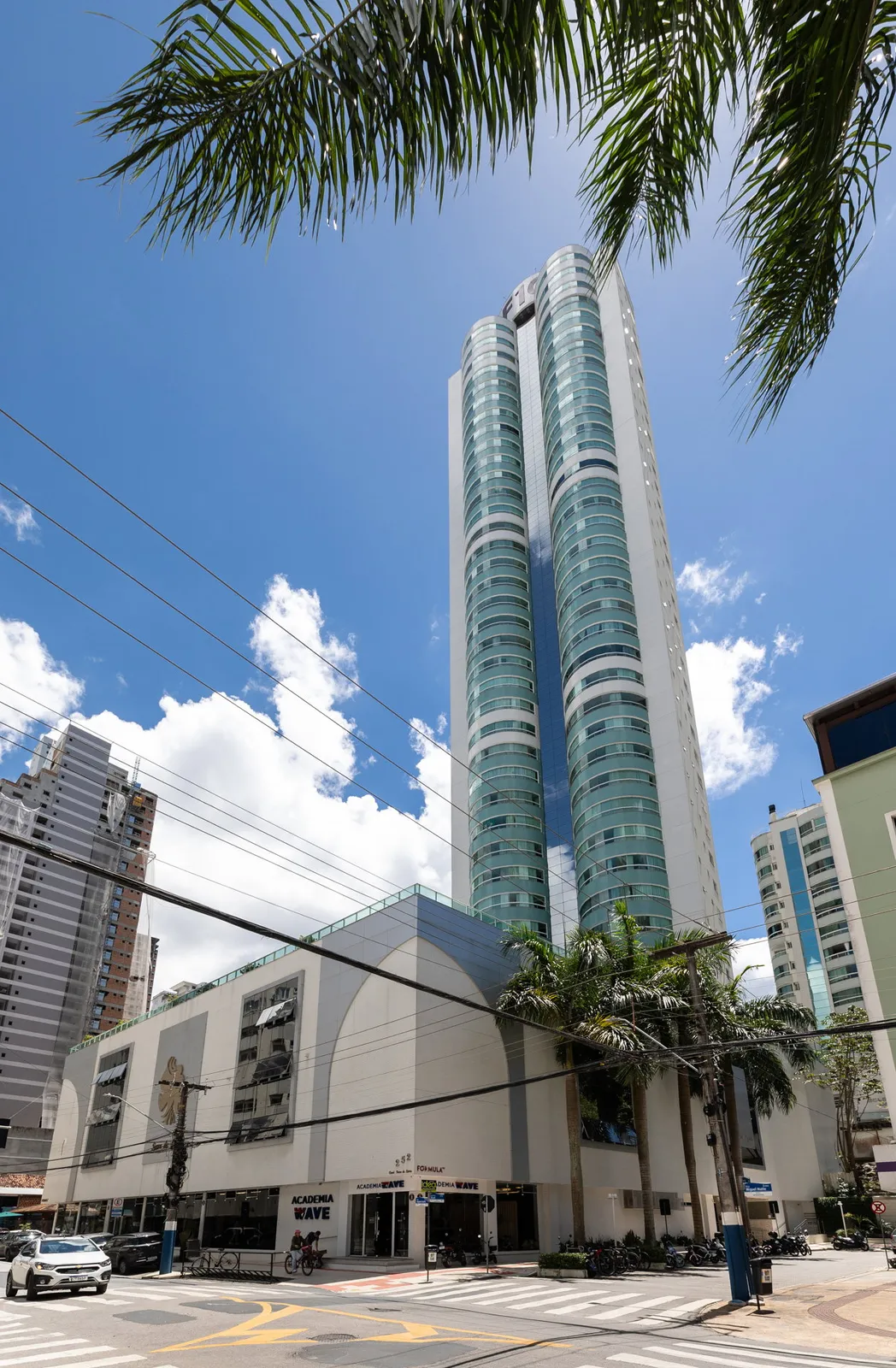 Apartamento 3 suítes + lavabo à venda em Centro, Balneário Camboriú, foto 2