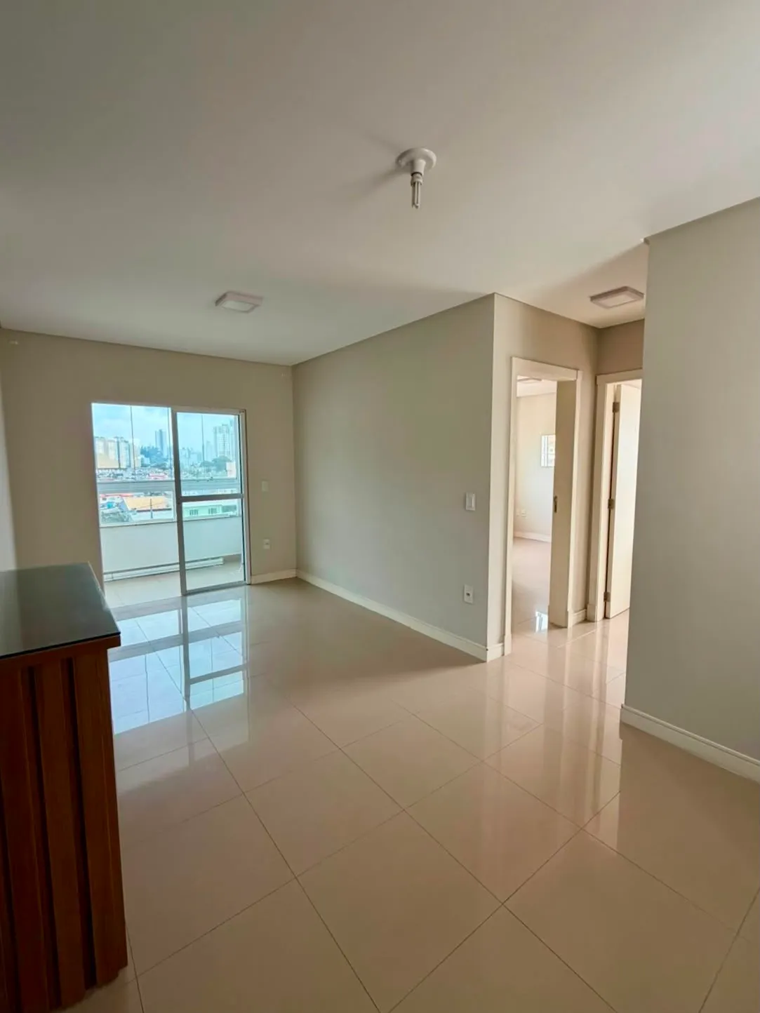Apartamento 2 dormitórios (sendo 1 suíte) + banheiro social à venda em Bairro Fazenda, Itajaí, foto 3