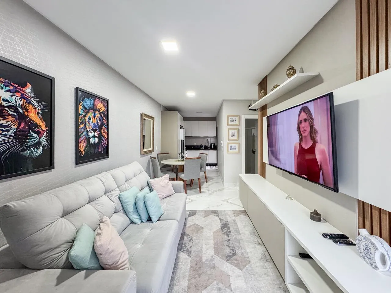 Apartamento 2 dormitórios (sendo 1 suíte) + banheiro social à venda em Centro, Balneário Camboriú, foto 2