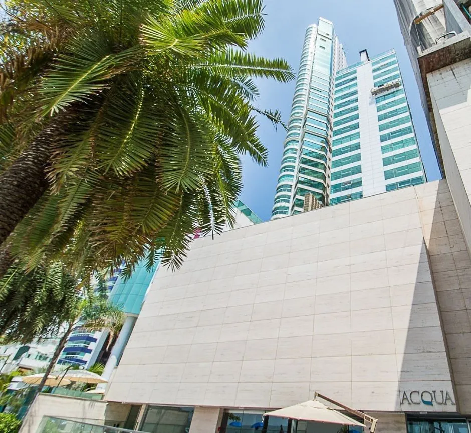 Apartamento 3 suítes + banheiro social e lavabo à venda em Centro, Balneário Camboriú