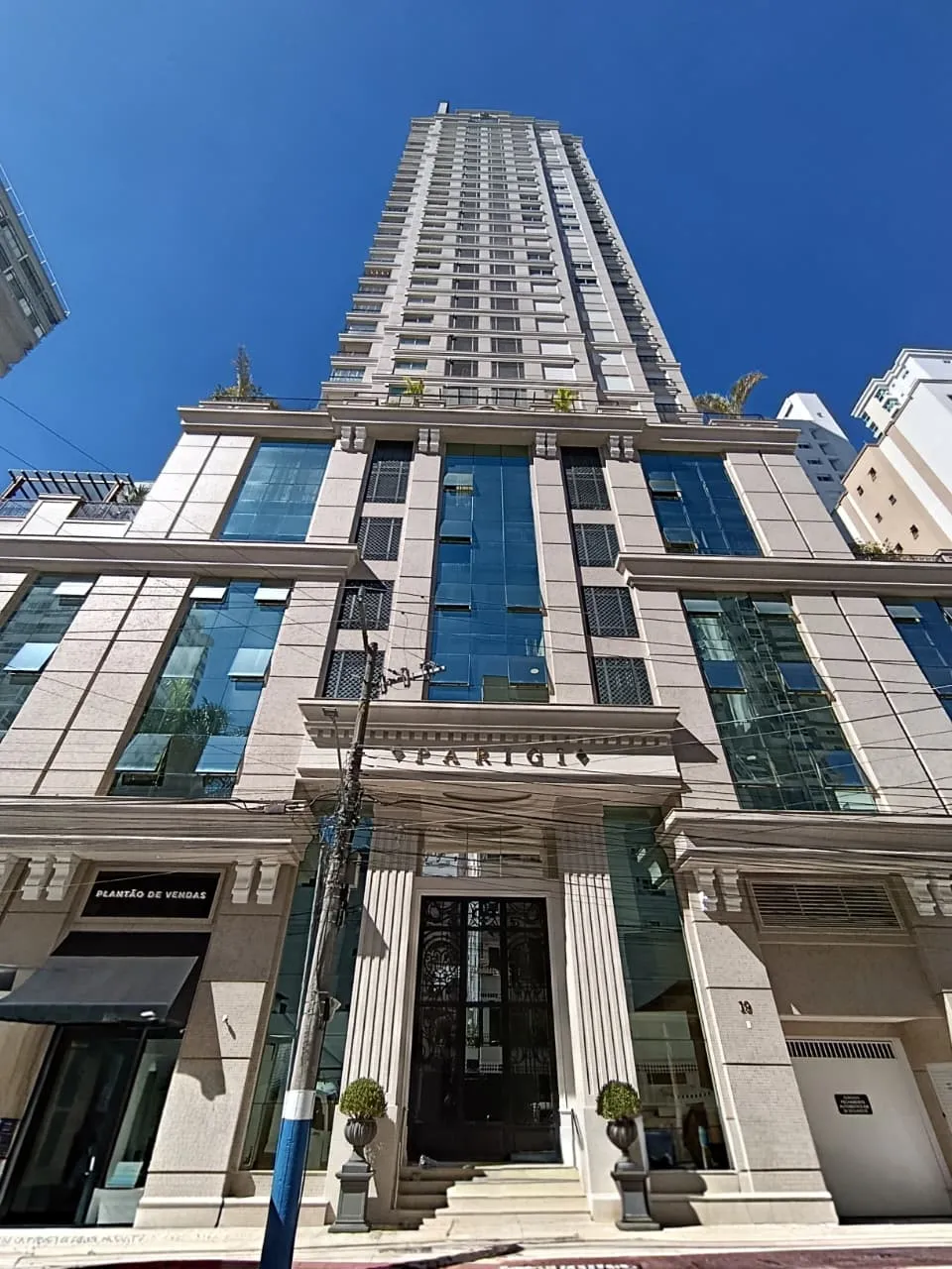 Apartamento 2 suítes + lavabo à venda em Centro, Balneário Camboriú