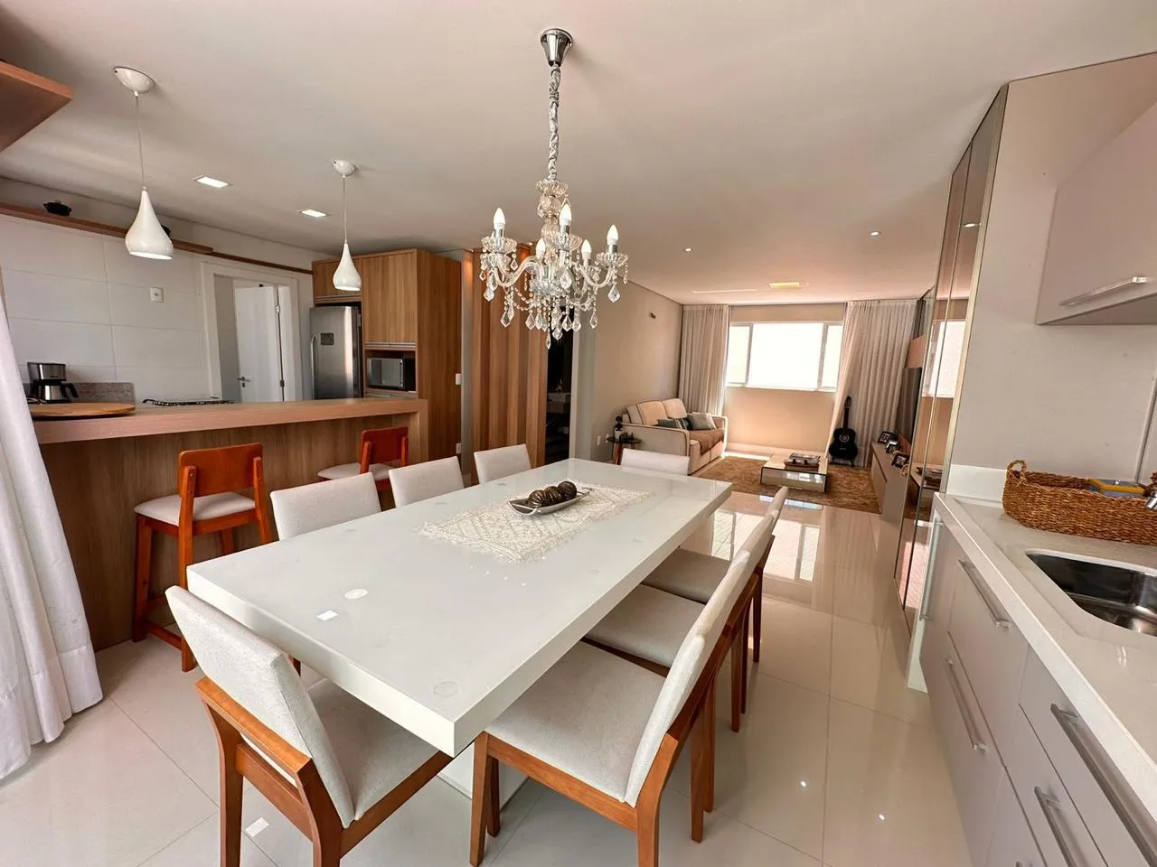 Apartamento 4 dormitórios (sendo 2 suítes) + 2 banheiros sociais à venda em Pioneiros, Balneário Camboriú, foto 3