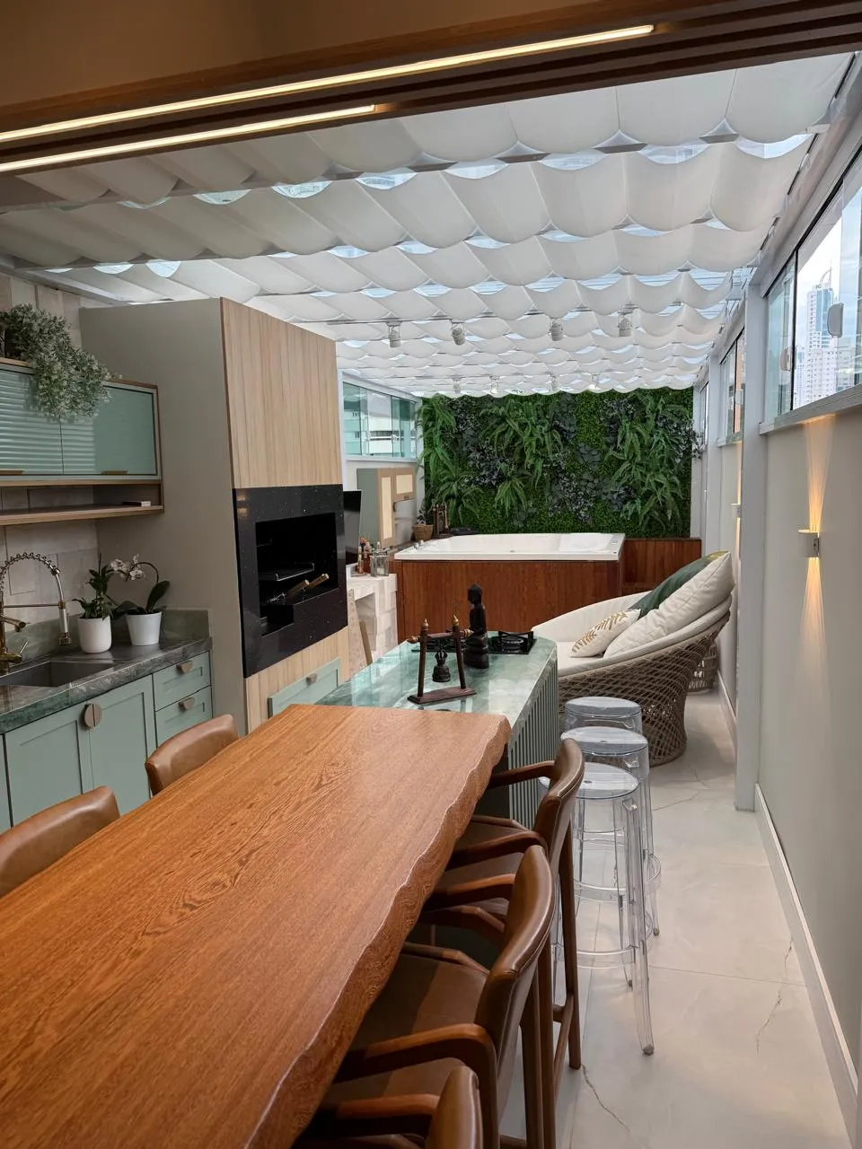 Apartamento 3 suítes + lavabo à venda em Centro, Balneário Camboriú