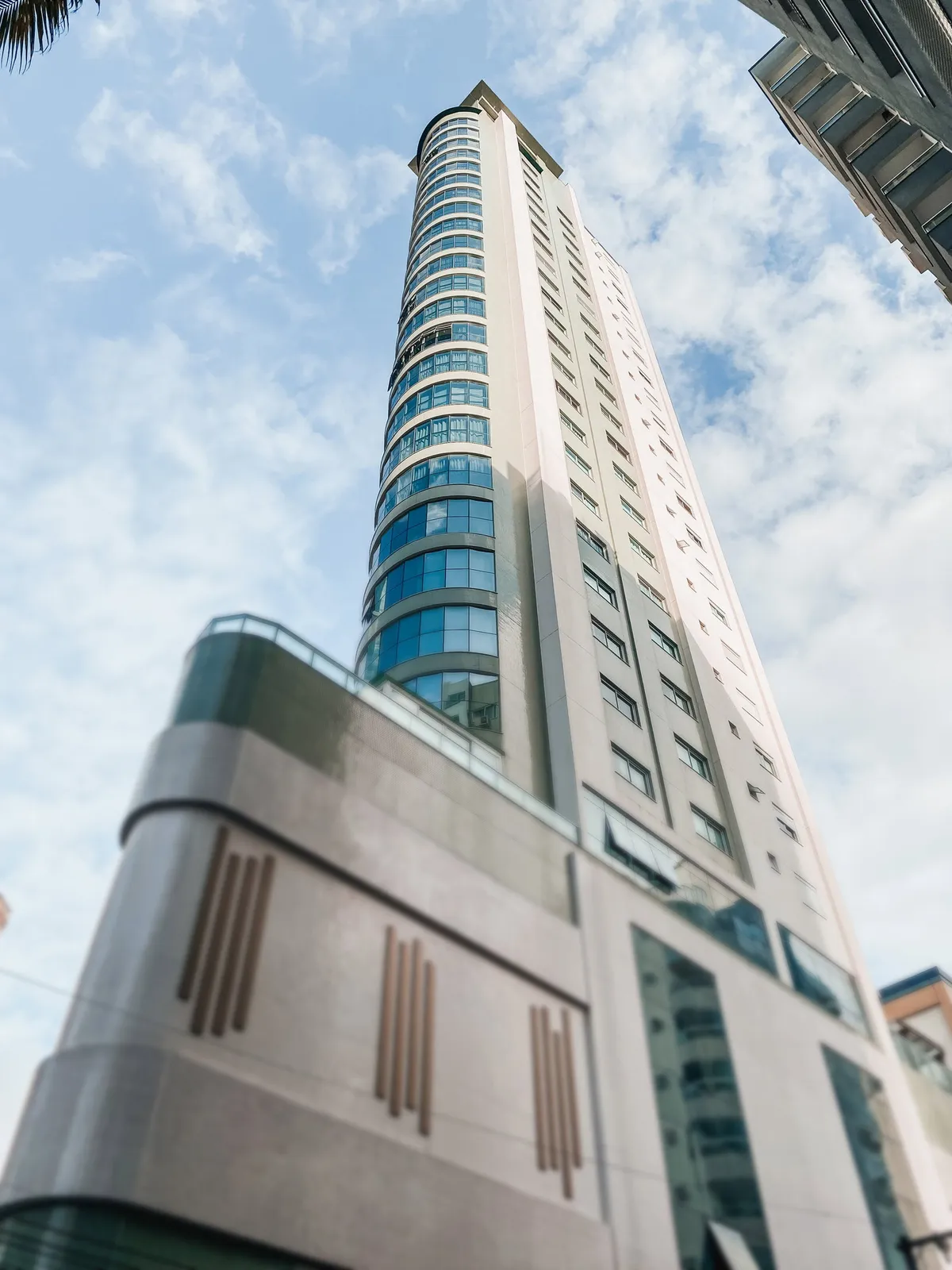 Apartamento 3 suítes + lavabo à venda em Centro, Balneário Camboriú