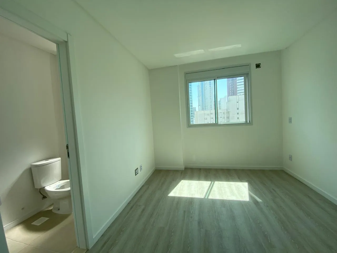 Apartamento 4 suítes à venda em Centro, Balneário Camboriú, foto 2