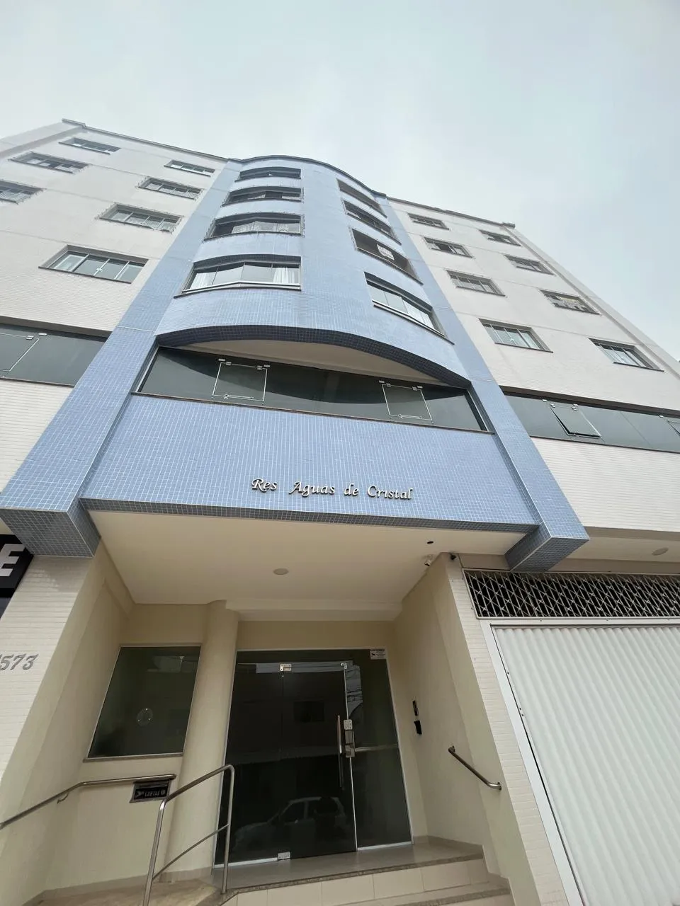 Apartamento 2 dormitórios (sendo 1 suíte) + banheiro social à venda em Centro, Balneário Camboriú