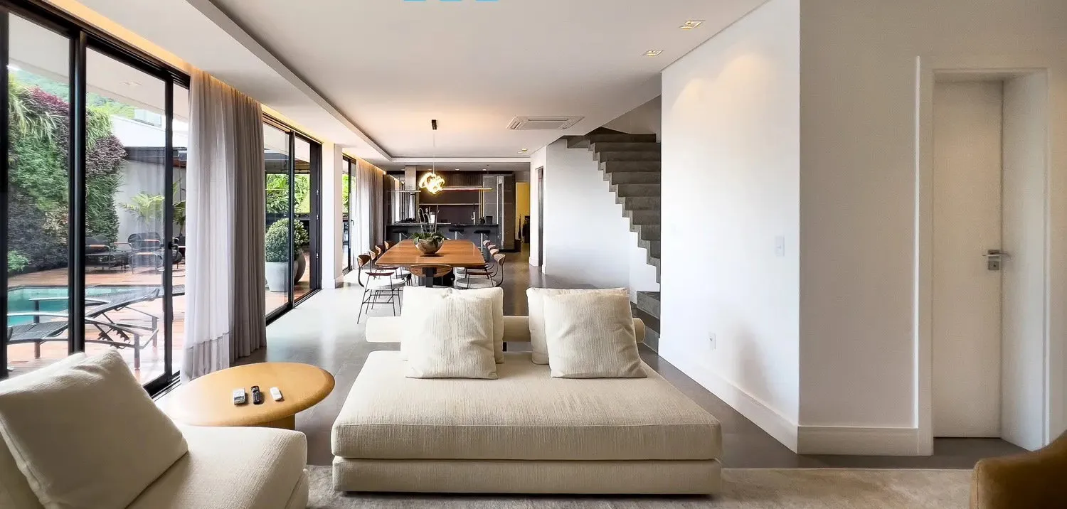 Casa 4 suítes + banheiro social à venda em Barra, Balneário Camboriú, foto 3